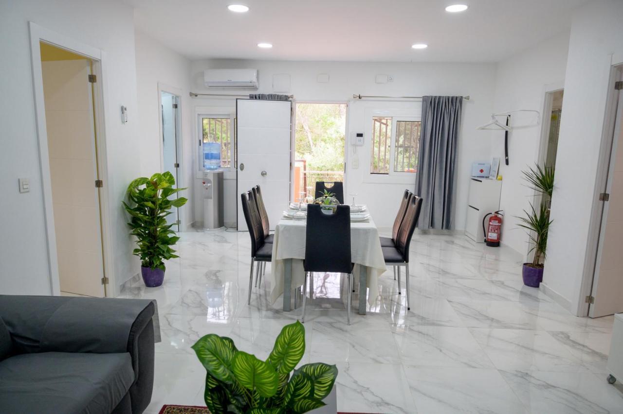 Willa Relax House Barcelone Sant Esteve Sesrovires Zewnętrze zdjęcie