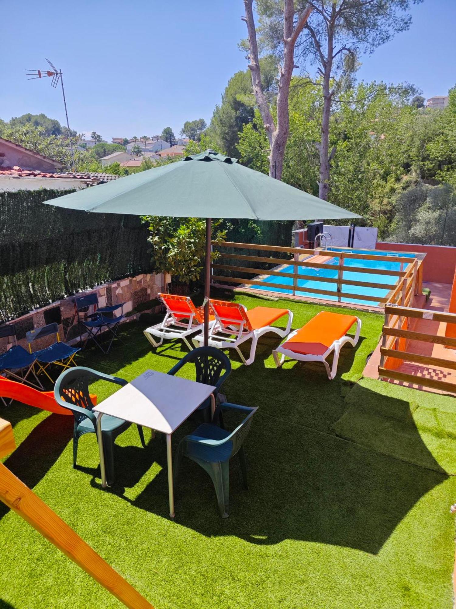 Willa Relax House Barcelone Sant Esteve Sesrovires Zewnętrze zdjęcie